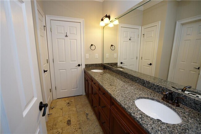 Building Photo - 3022 Canton Pines Pl