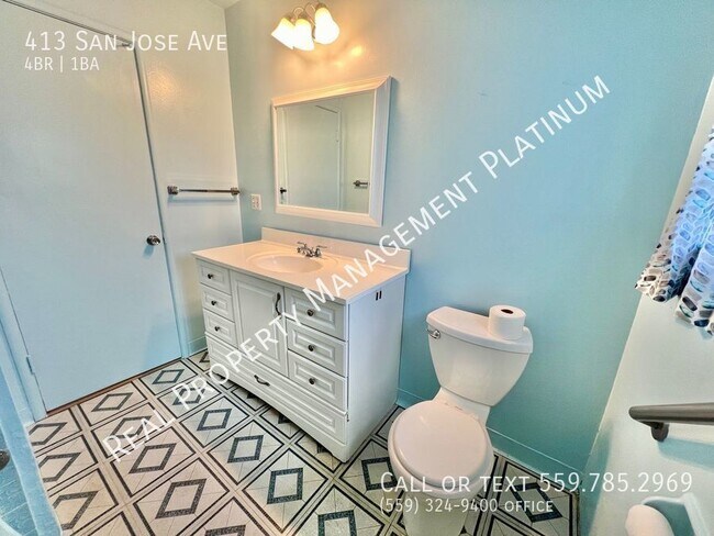 Building Photo - $1,895 New floors 4 Bedroom Home, Old Town...