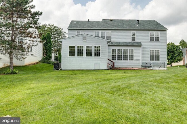 Building Photo - 12798 Thacker Hill Ct