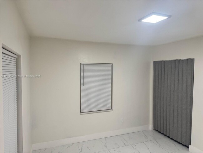 Building Photo - 761 NW 96th St