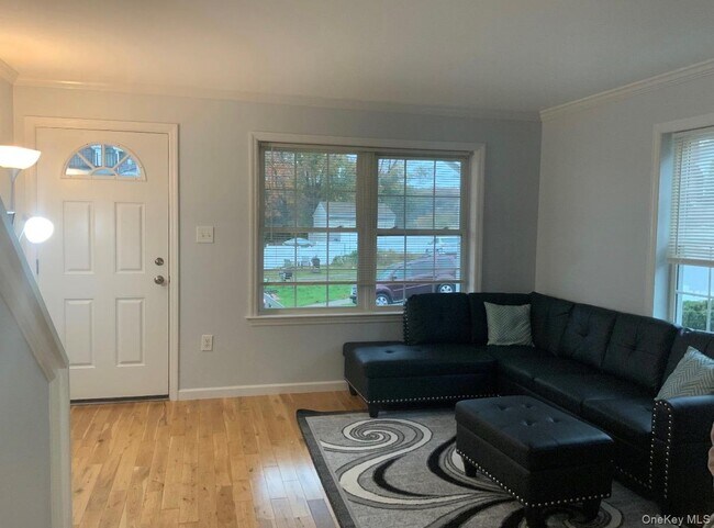 Building Photo - 115 High St