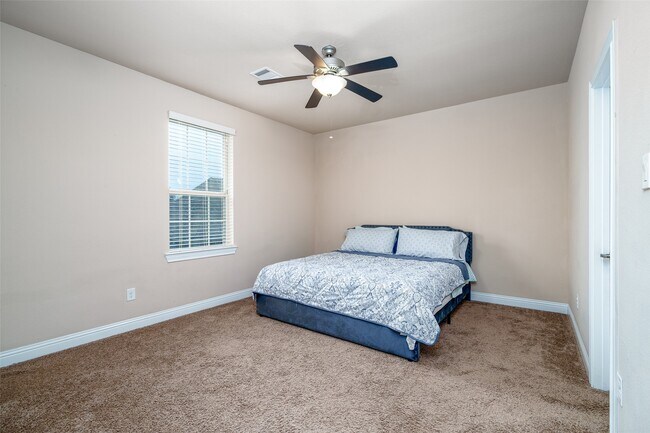 Building Photo - 16406 Baston Creek Dr