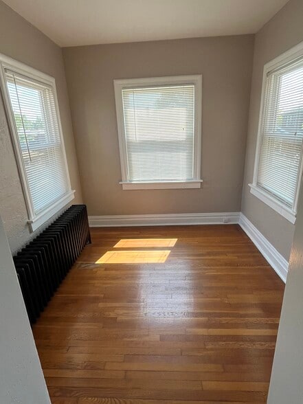 Bonus Room - 4930 Potomac St