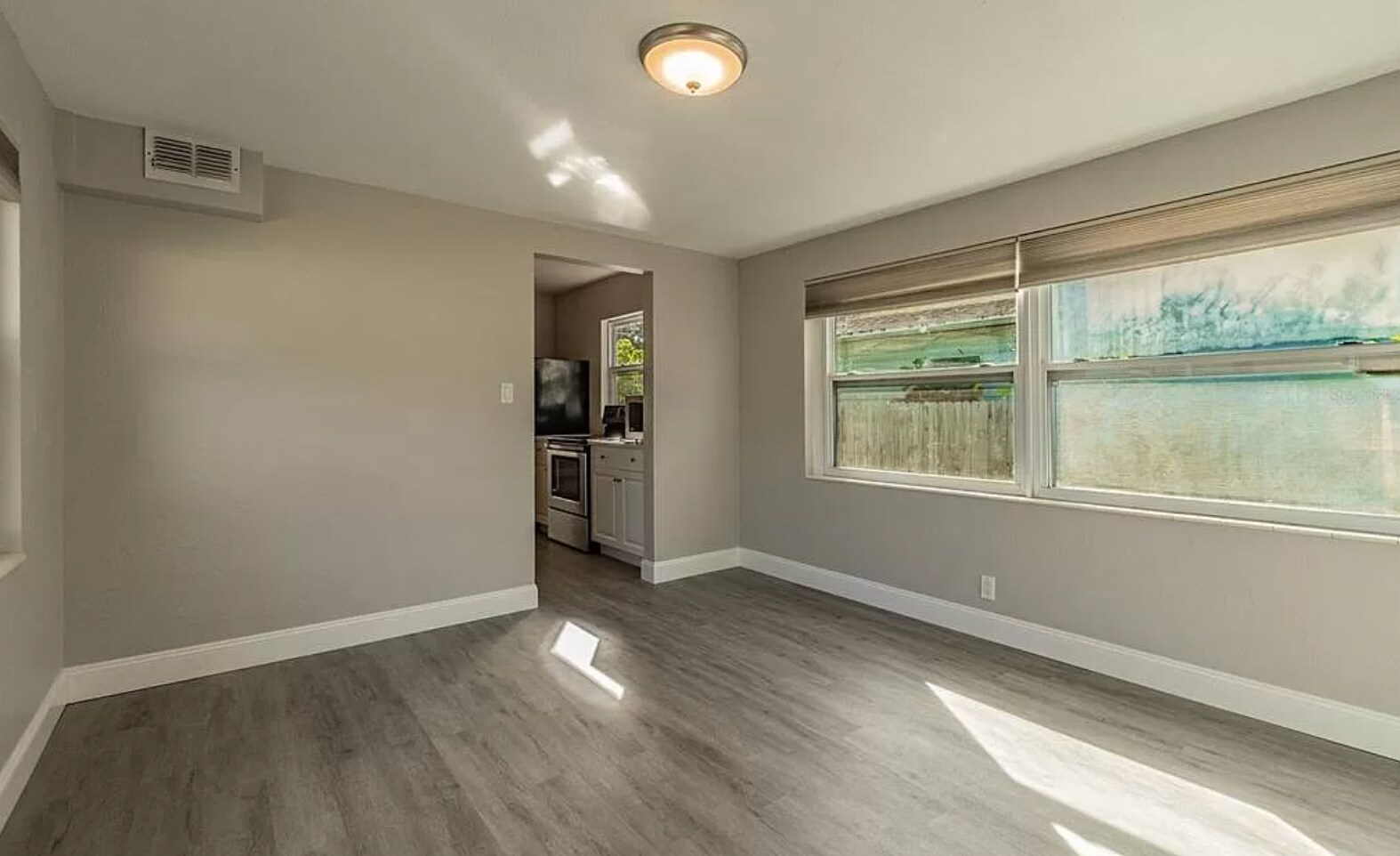 Bonus Room - 4012 21st St N