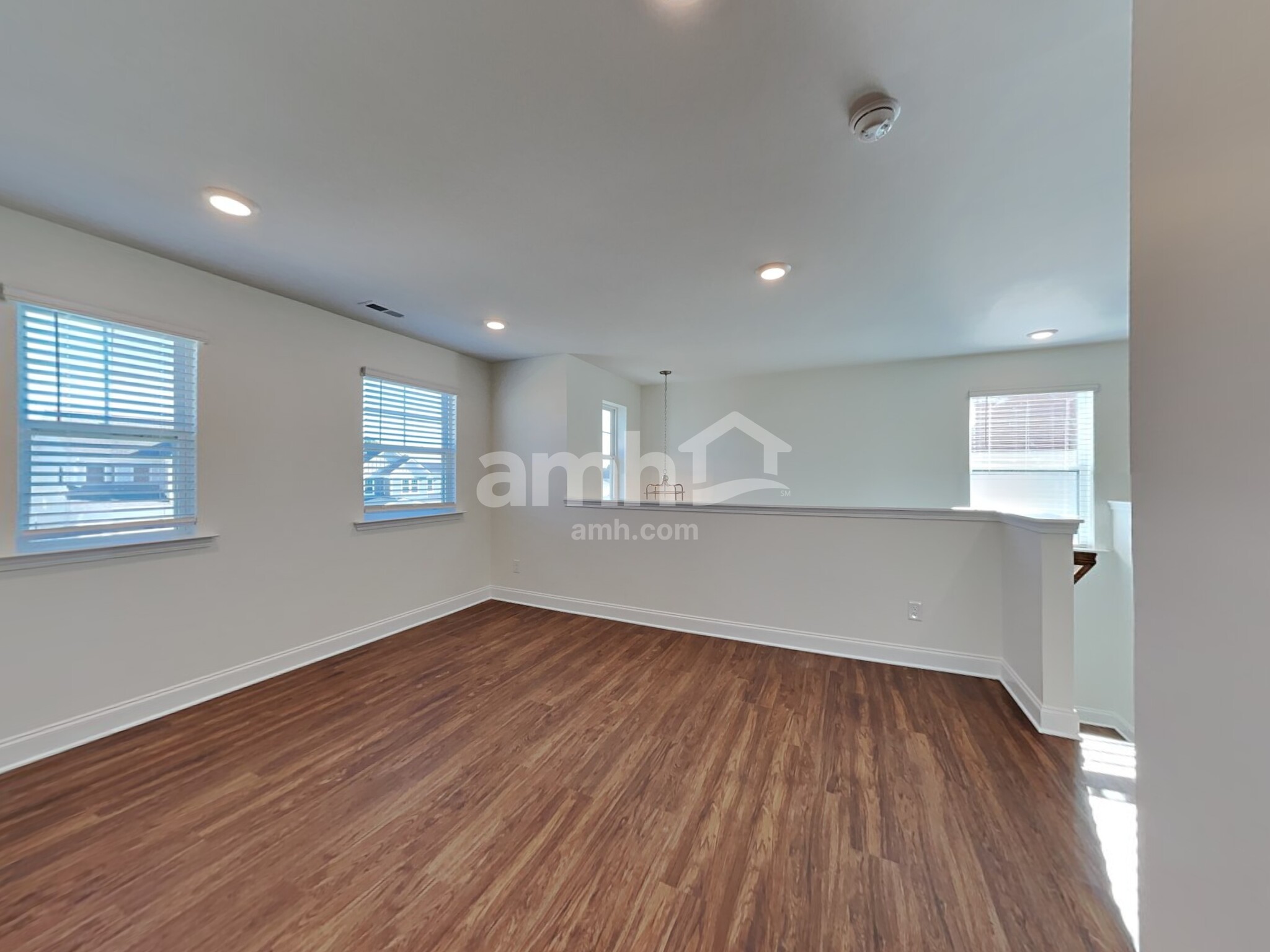 Building Photo - 112 Twin River Dr