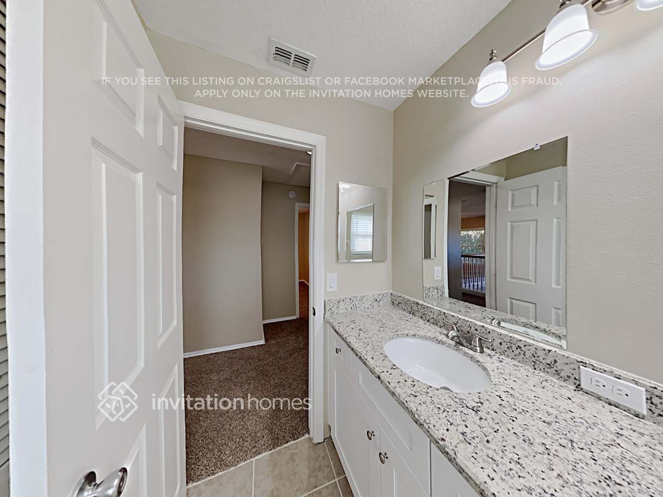 Building Photo - 1710 Mandavilla Dr