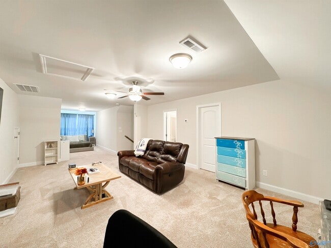 Building Photo - 3108 Henry Rd SE