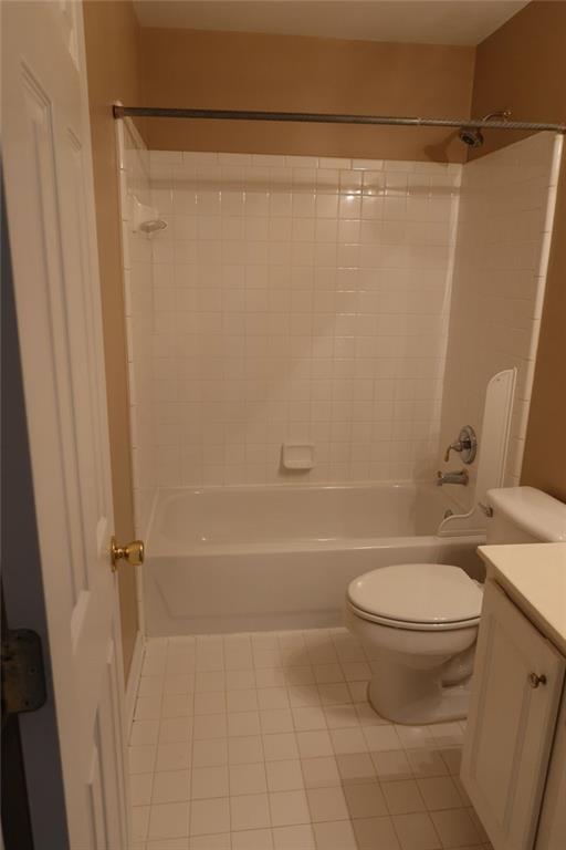 Building Photo - 2515 Longcourt Cir