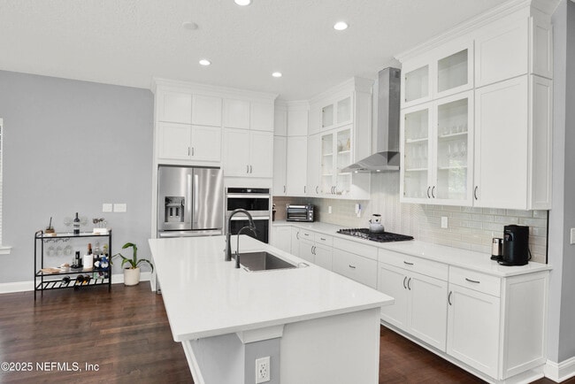 Building Photo - 176 Settler's Landing Dr