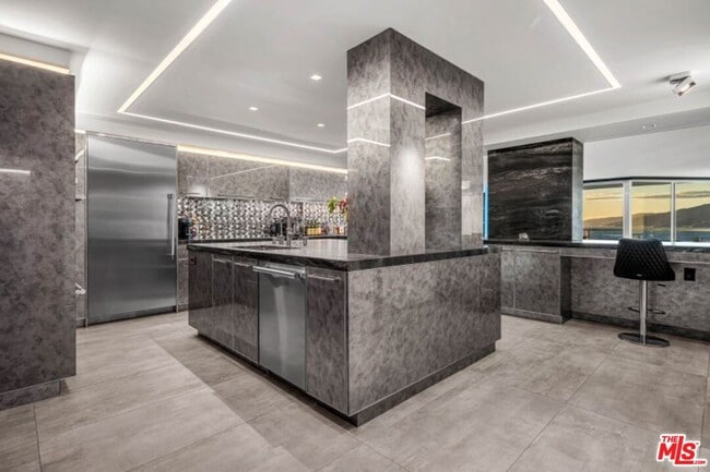 Building Photo - 101 Ocean Ave