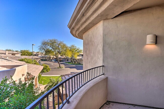 Building Photo - 15240 N Clubgate Dr
