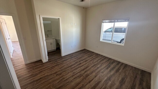 Building Photo - Coyote Run Duplexes