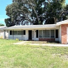 Building Photo - 2152 Greenbriar Blvd