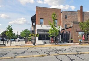 Building Photo - 100 S Ann Arbor St