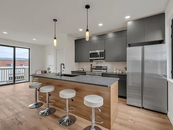 Building Photo - Modern Luxury Meets Everyday Comfort | 2025-Built 2BR Townhome | Near Southside Living