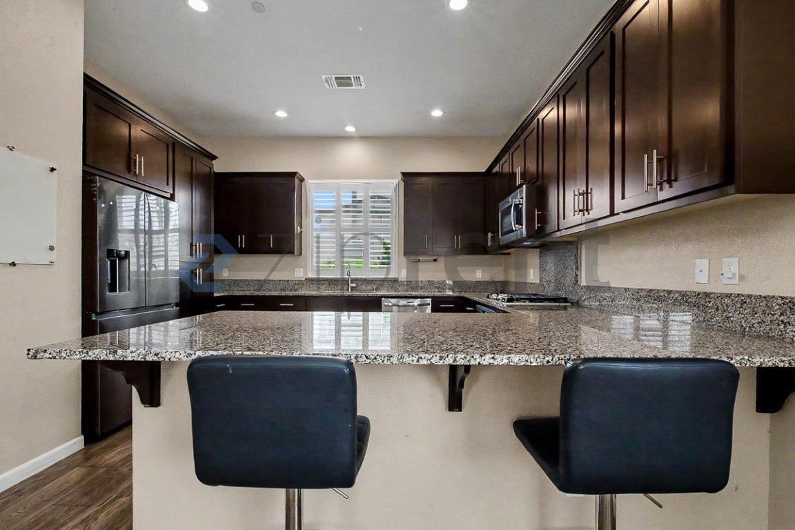 Building Photo - 101 Lily Bay Cir