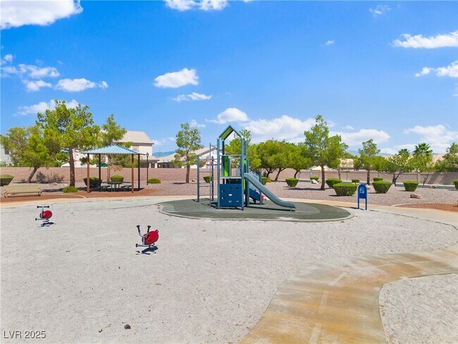 Building Photo - 2117 Marathon Keys Ave