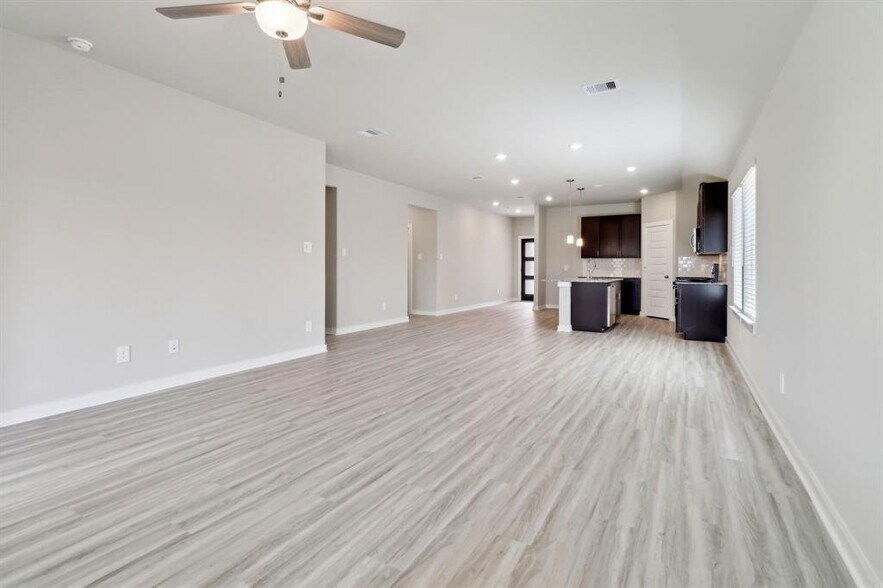 Building Photo - 6254 Brazos Trl Dr