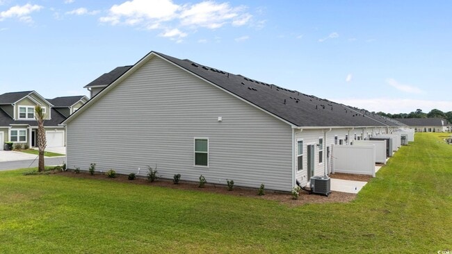 Building Photo - 136 Talladega Dr