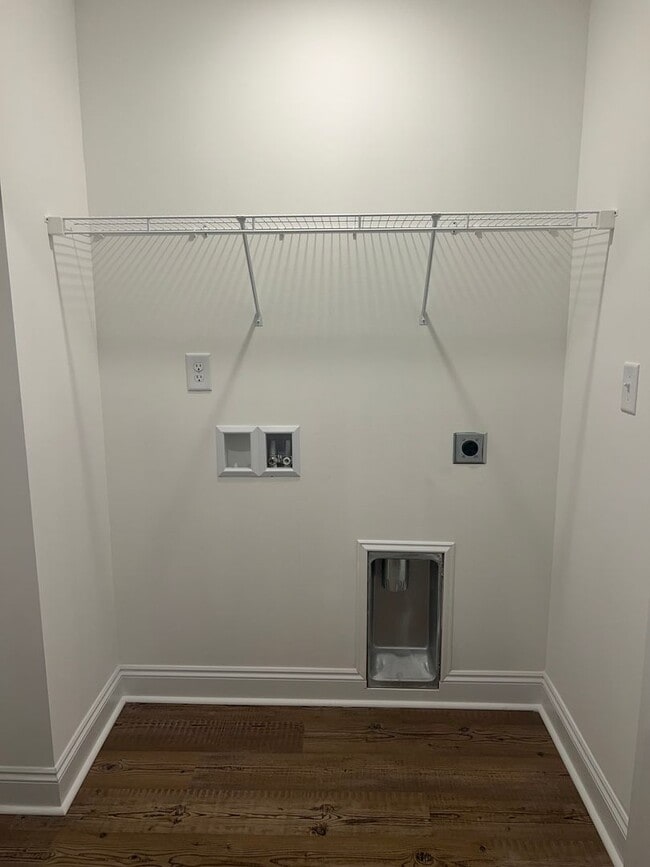 Building Photo - BEAUTIFUL NEW home!!! ??? 3 Bedrooms, 2 Ba...