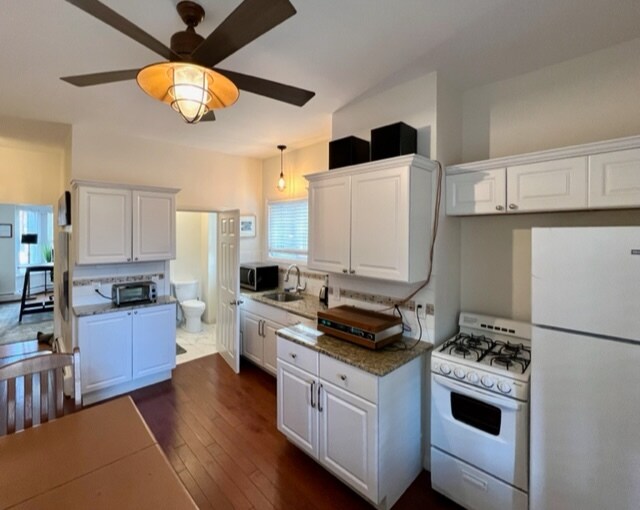 Building Photo - 86 Putnam St