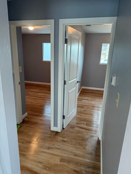 Building Photo - 661 Oldham Way