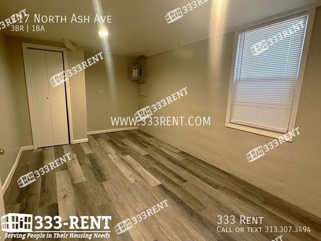 Building Photo - 117 N Ash Ave