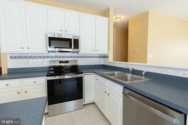 Building Photo - 341 Bullskin St