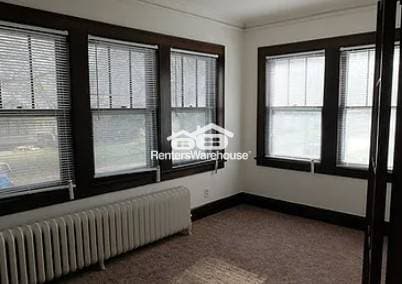 Building Photo - 2354 Benjamin St NE