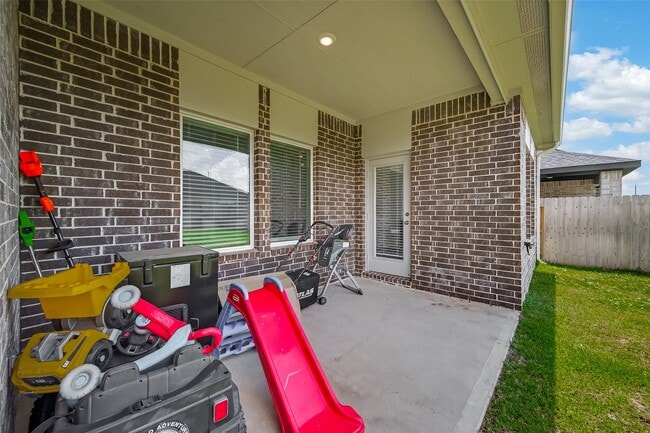 Building Photo - 6107 Ginevra Summers Dr