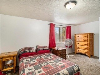 Building Photo - 701 W 6th St