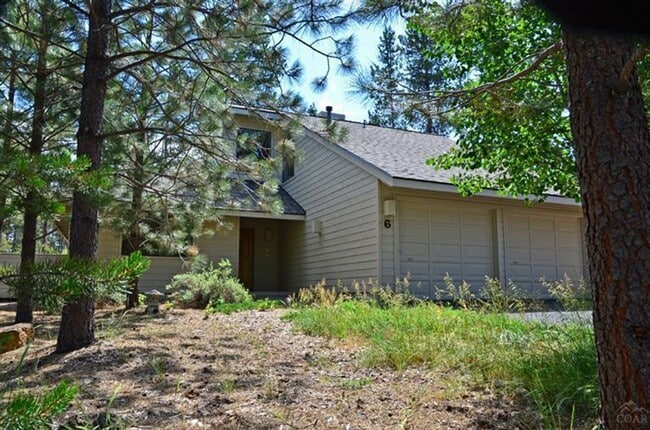 Building Photo - #6 Beech Lane, Sunriver OR 97707