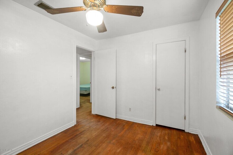 Building Photo - 4056 Jammes Rd