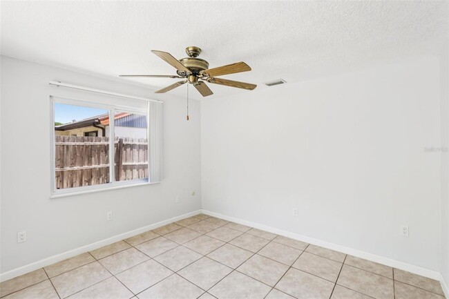 Building Photo - 4015 Litchfield Dr