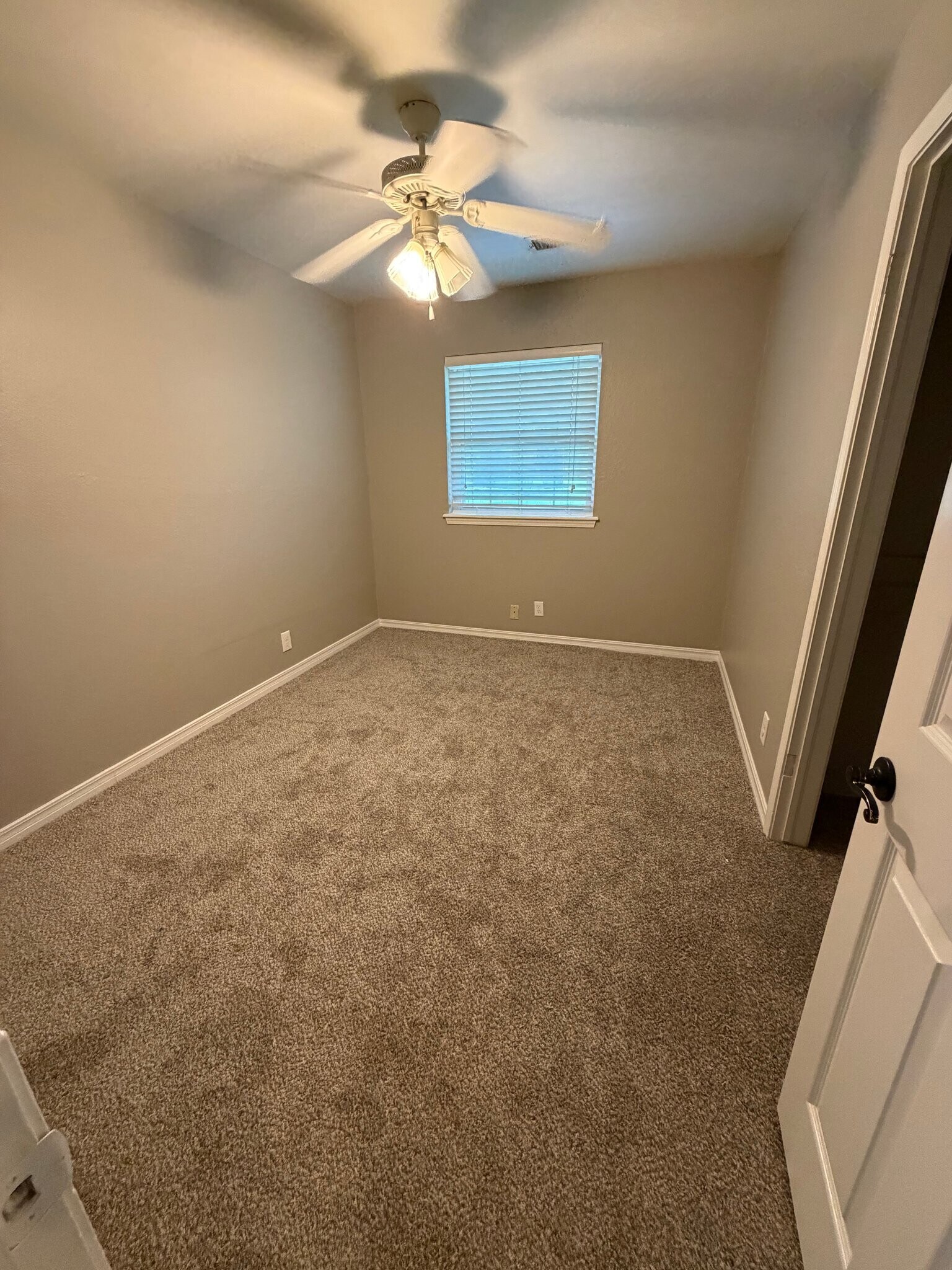 Building Photo - 329 N Date St