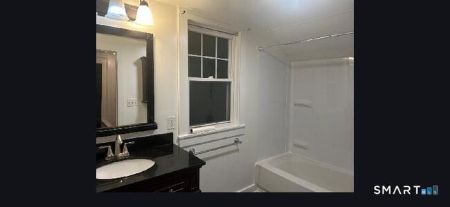 Building Photo - 34 Rock St