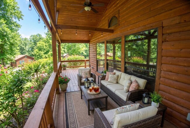 Building Photo - 27210 S Hwy 125