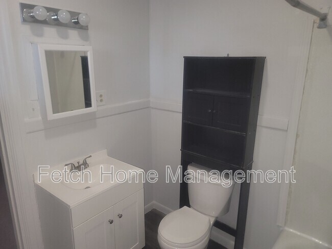 Building Photo - 107-109 East Main Street