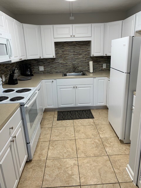 Building Photo - 13825 S Indian River Dr