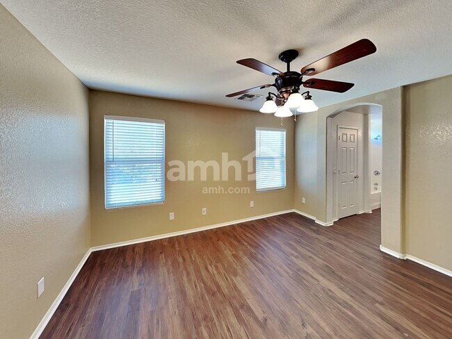 Building Photo - 4854 E Meadow Mist Ln