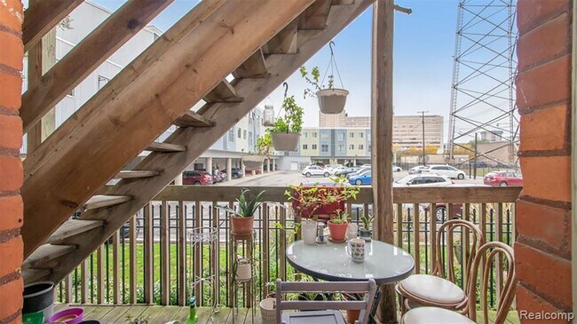 Building Photo - 132 W Willis St