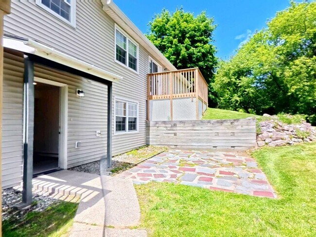 Building Photo - 340 Spear St