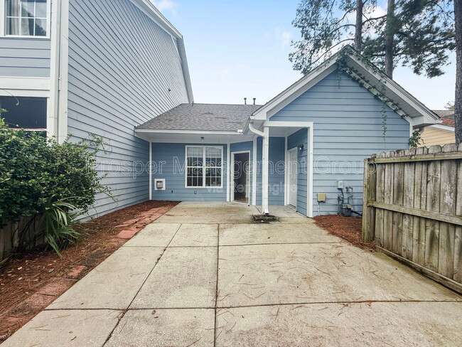 Building Photo - 2909 Sweetleaf Ln