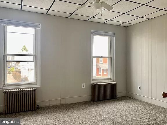 Building Photo - 439 Roxborough Avenue