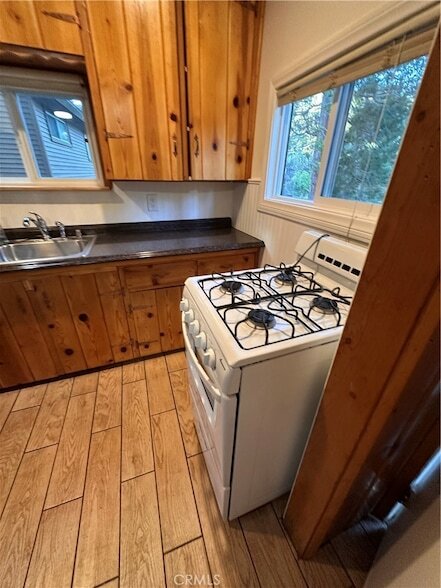 Building Photo - 2242 Deep Creek Dr
