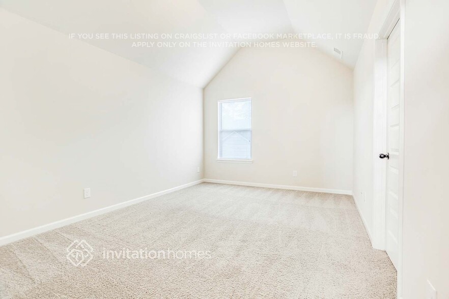 Building Photo - 3857 Valley Bluff Ln