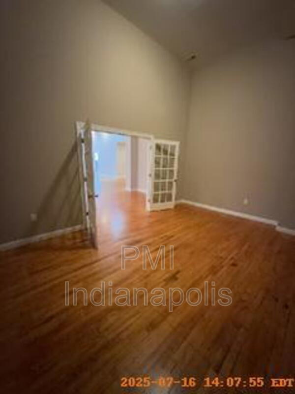 Building Photo - 141 S Meridian St
