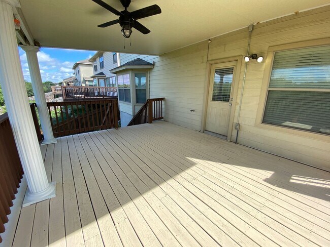 Building Photo - Move In Ready Home in Wolf Creek!