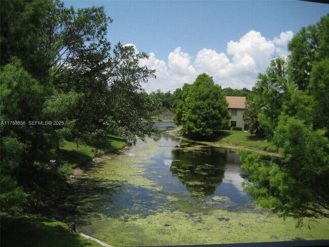 Building Photo - 3299 Cocoplum Cir