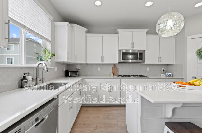 Building Photo - 1214 W 800 N St